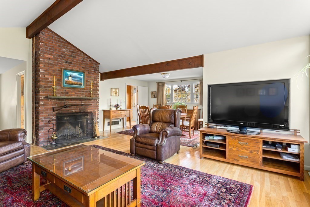 18 Island Road Franklin, MA 02038 - Photo 14 of 42 Gallery Image 14