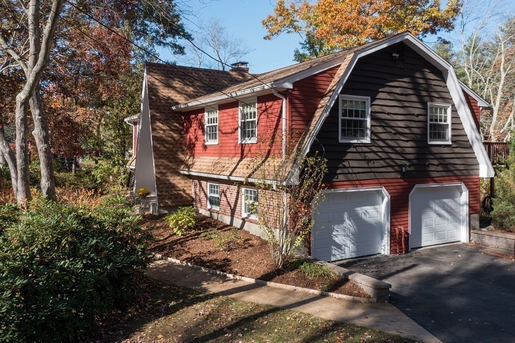 18 Island Road Franklin, MA 02038 - Photo 6 of 42 Gallery Image 6