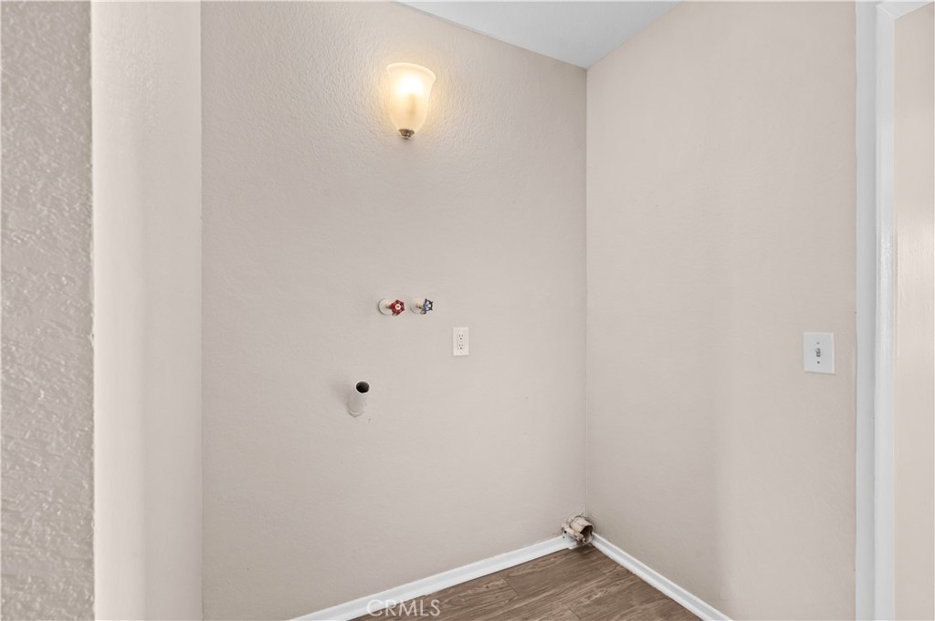 105 South Lamarr Street Rialto, CA 92376 - Photo 17 of 31 Gallery Image 17