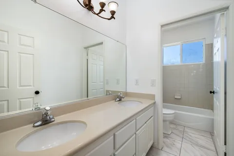 $1,075,000 | 13435 Canyon Crest Road, Yucaipa, CA 92399