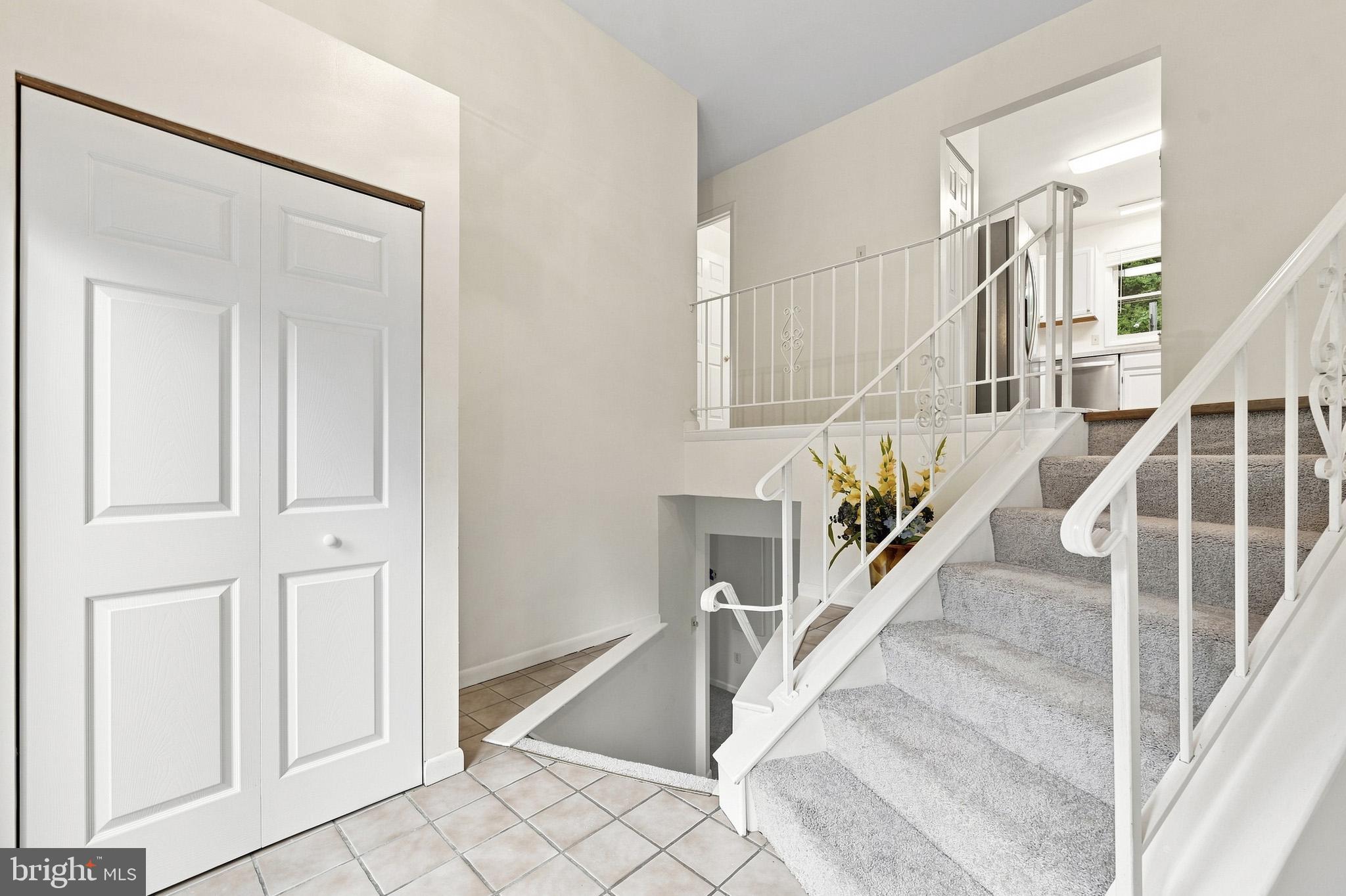 2725 Cove Point Road Lusby, MD 20657 - Photo 24 of 63 Large, elegant foyer
