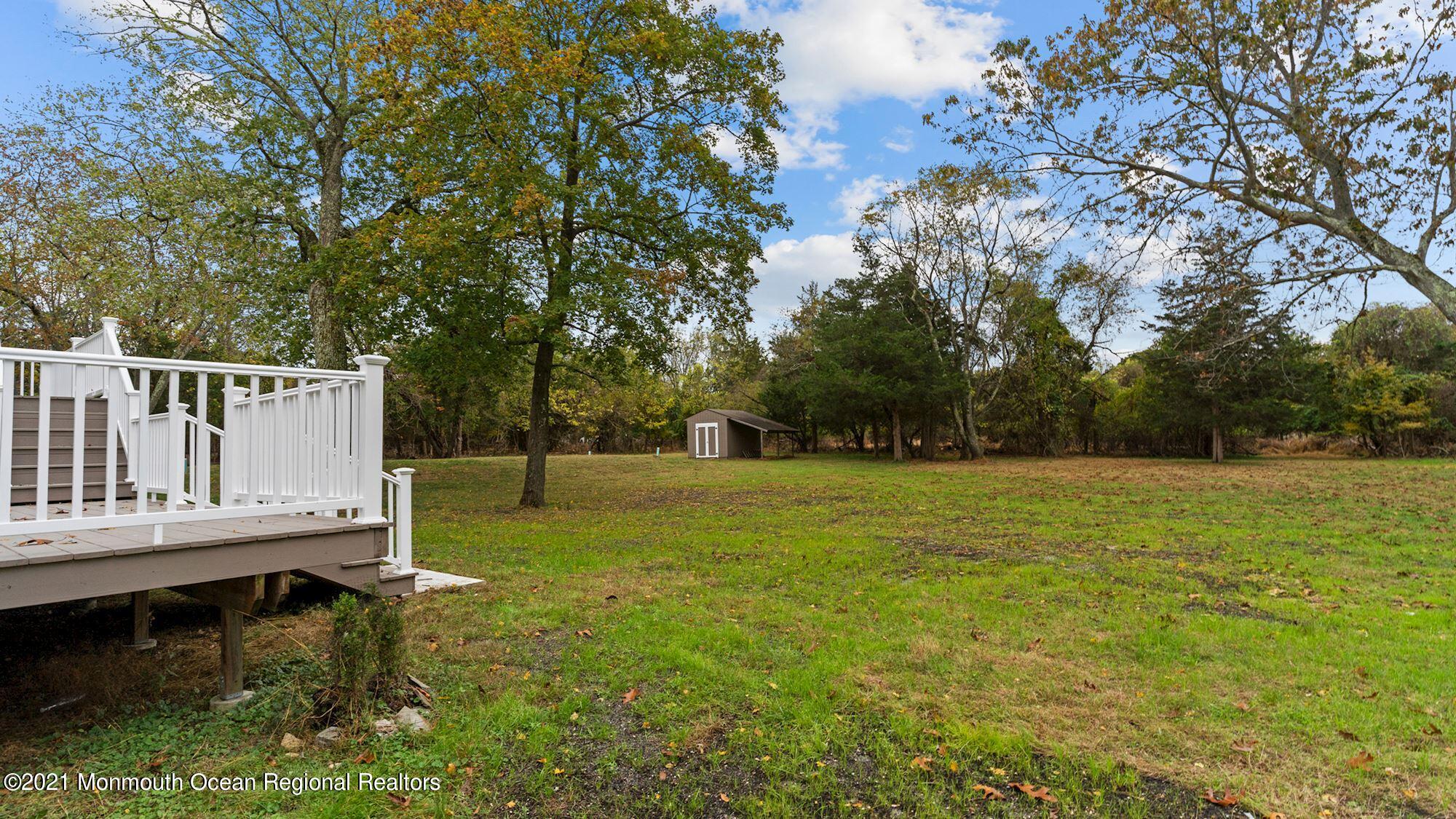 28 Driftway Road Howell, NJ 07731 - Photo 39 of 47