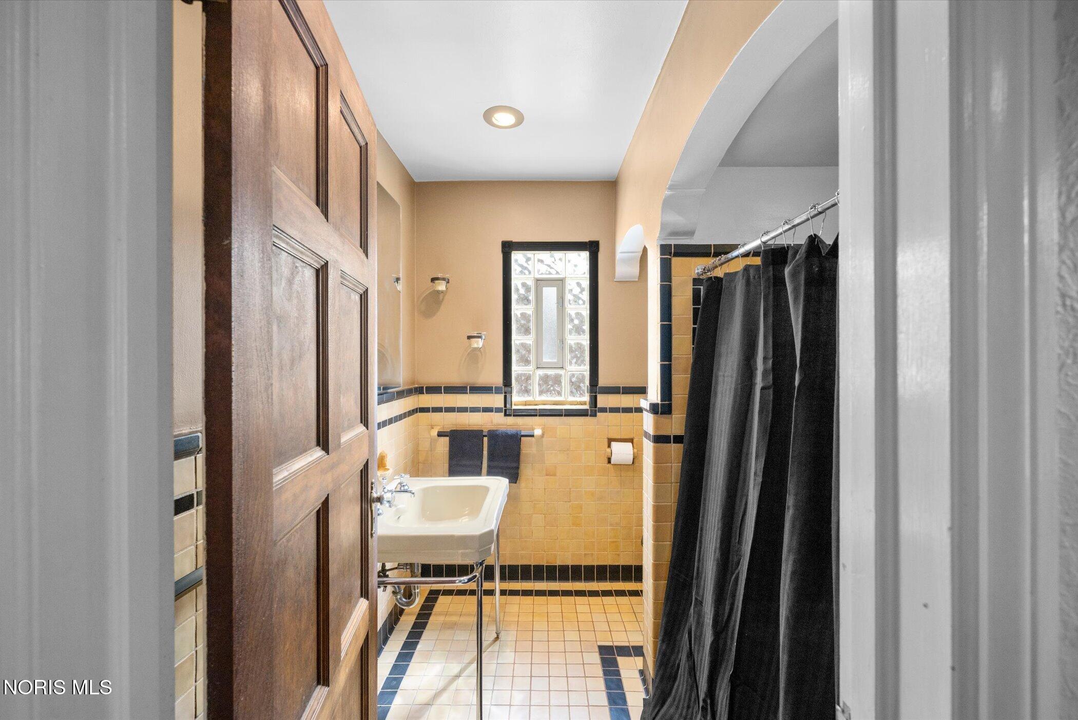 2823 Goddard Road Toledo, OH 43606 - Photo 21 of 37 Gallery Image 21