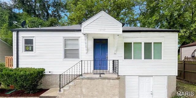 $60,000 | 10157 Winkler Drive, St. Louis, MO 63136