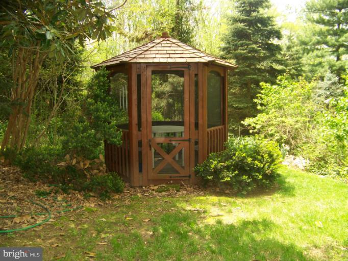6340 Quinn Road Frederick, MD 21701 - Photo 21 of 30 Exterior (Gazebo)