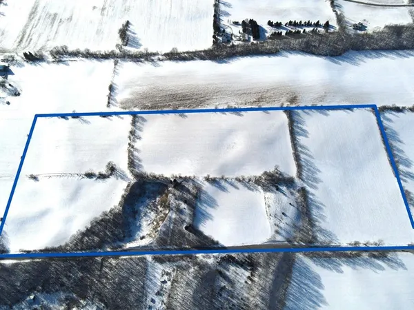 $749,000 | Hillcrest Drive, Plymouth, WI 53073