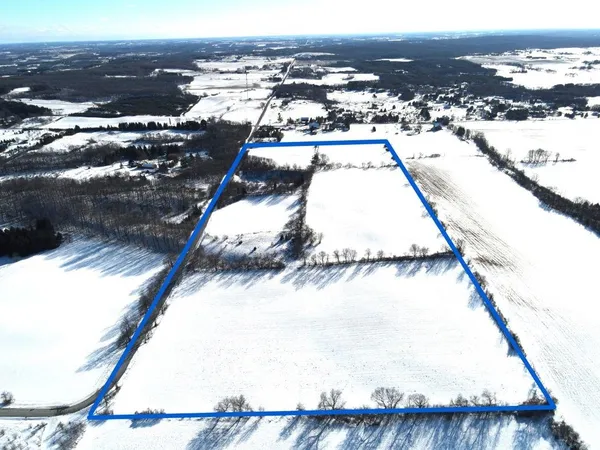 $749,000 | Hillcrest Drive, Plymouth, WI 53073