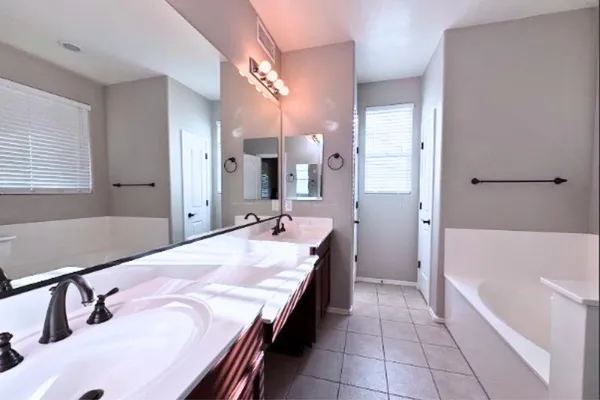 $2,532 | 2969 East Isaiah Avenue, Gilbert, AZ 85298