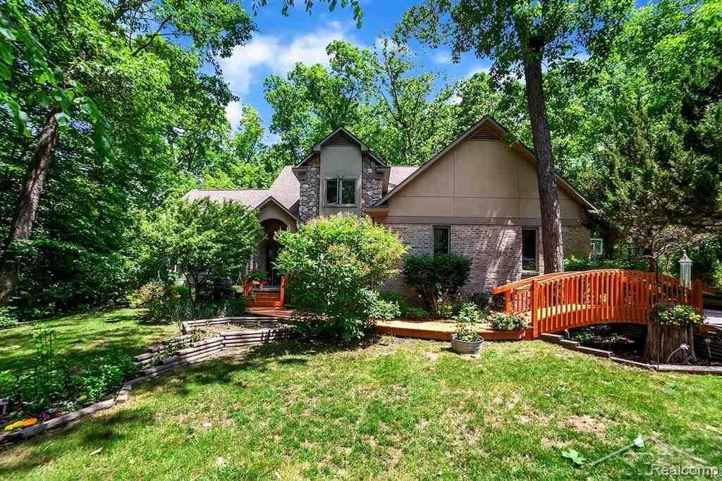 13089 Ripley Road Linden, MI 48451 - Photo 1 of 54