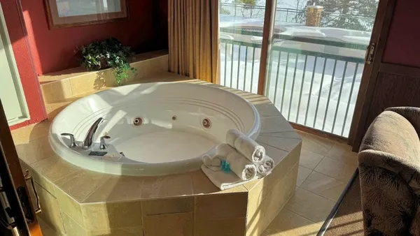 $420,000 | 350 East Hiawatha Drive, Unit 113, Wisconsin Dells, WI 53965