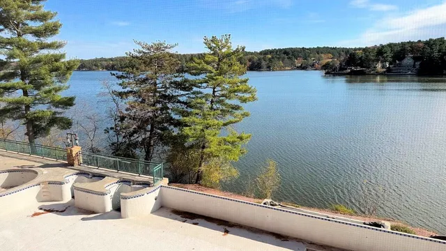 $420,000 | 350 East Hiawatha Drive, Unit 113, Wisconsin Dells, WI 53965