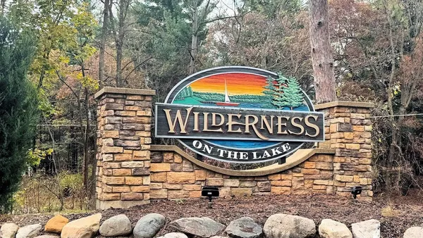 $420,000 | 350 East Hiawatha Drive, Unit 113, Wisconsin Dells, WI 53965