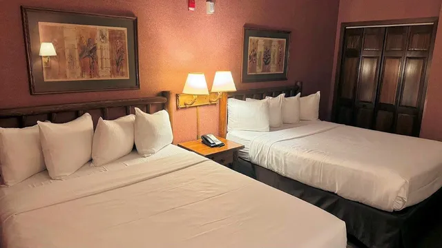 $420,000 | 350 East Hiawatha Drive, Unit 113, Wisconsin Dells, WI 53965