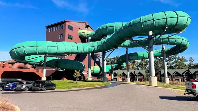 $420,000 | 350 East Hiawatha Drive, Unit 113, Wisconsin Dells, WI 53965