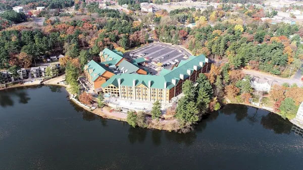 $420,000 | 350 East Hiawatha Drive, Unit 113, Wisconsin Dells, WI 53965
