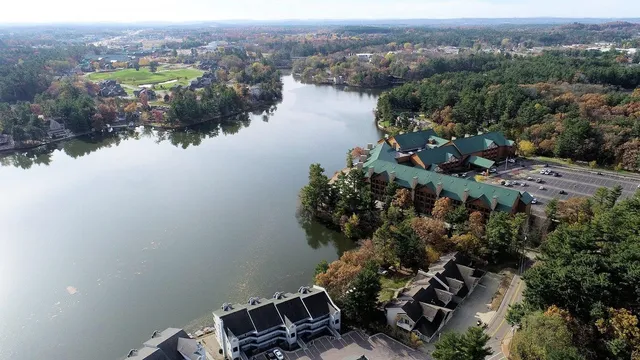 $420,000 | 350 East Hiawatha Drive, Unit 113, Wisconsin Dells, WI 53965