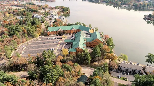 $420,000 | 350 East Hiawatha Drive, Unit 113, Wisconsin Dells, WI 53965