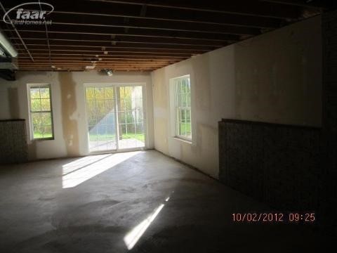 14063 Torrey Road Fenton, MI 48430 - Photo 6 of 6 20211436-5.JPG
