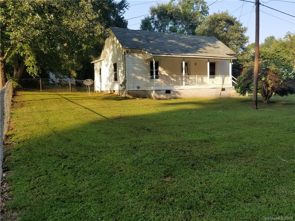 112 Garrison Road Dallas, NC 28034 - Photo 2 of 26 Gallery Image 2