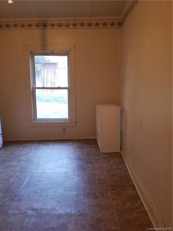 112 Garrison Road Dallas, NC 28034 - Photo 17 of 26 Gallery Image 17