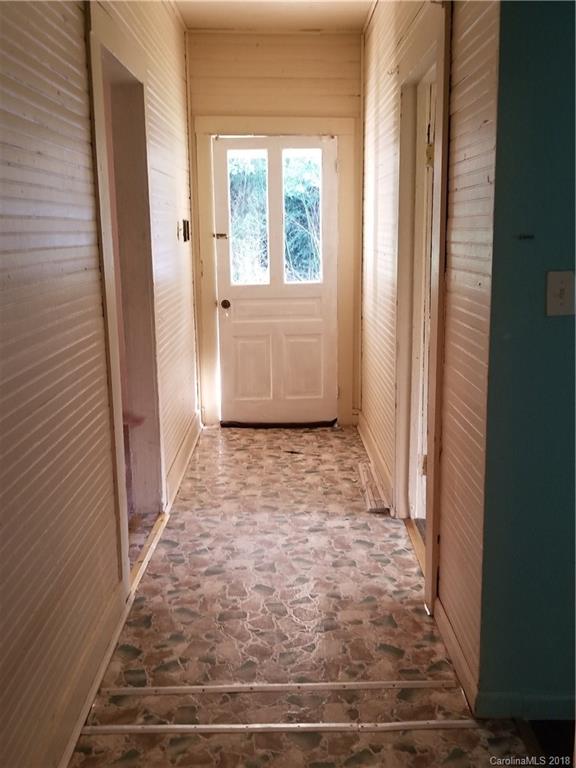 112 Garrison Road Dallas, NC 28034 - Photo 7 of 26 Gallery Image 7