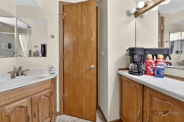 $249,900 | 1731 South Demeter Drive, Freeport, IL 61032