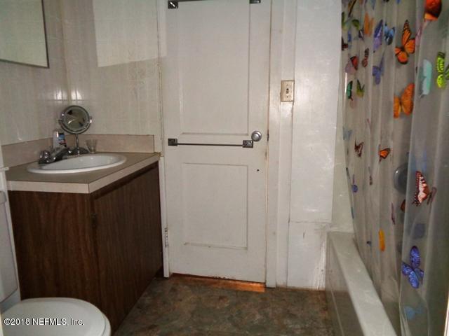 127 Depot Road Hawthorne, FL 32640 - Photo 11 of 13 bath 2