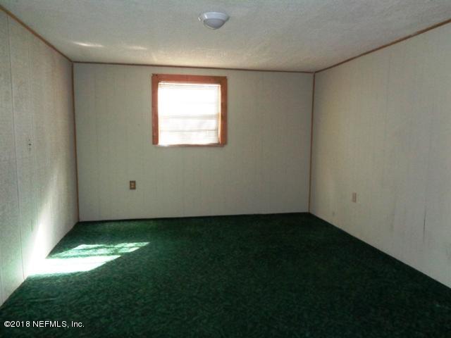 127 Depot Road Hawthorne, FL 32640 - Photo 8 of 13 master bedroom