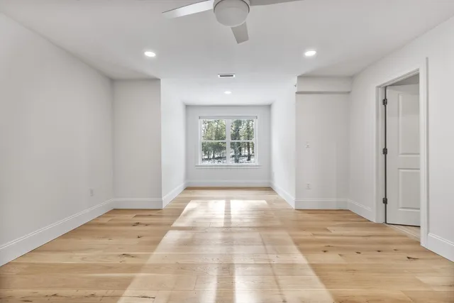 $1,899,000 | 16 Lily Pond Lane, Unit 16, Lexington, MA 02420