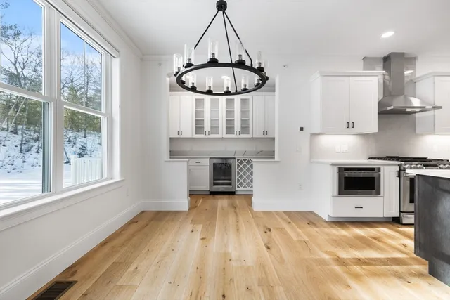 $1,899,000 | 16 Lily Pond Lane, Unit 16, Lexington, MA 02420