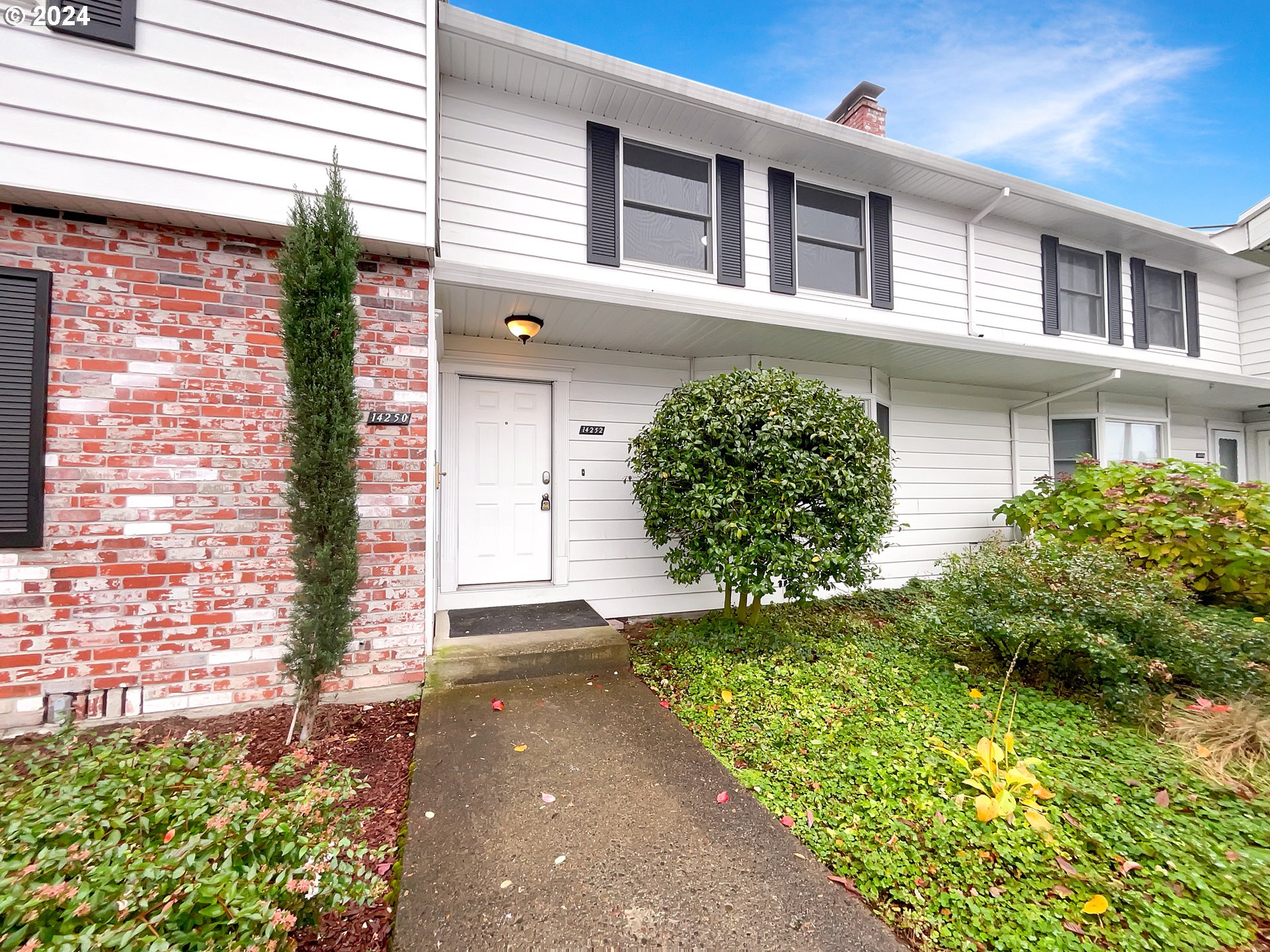 14252 Southwest Farmington Road Beaverton, OR 97005 - Photo 8 of 22 Gallery Image 8
