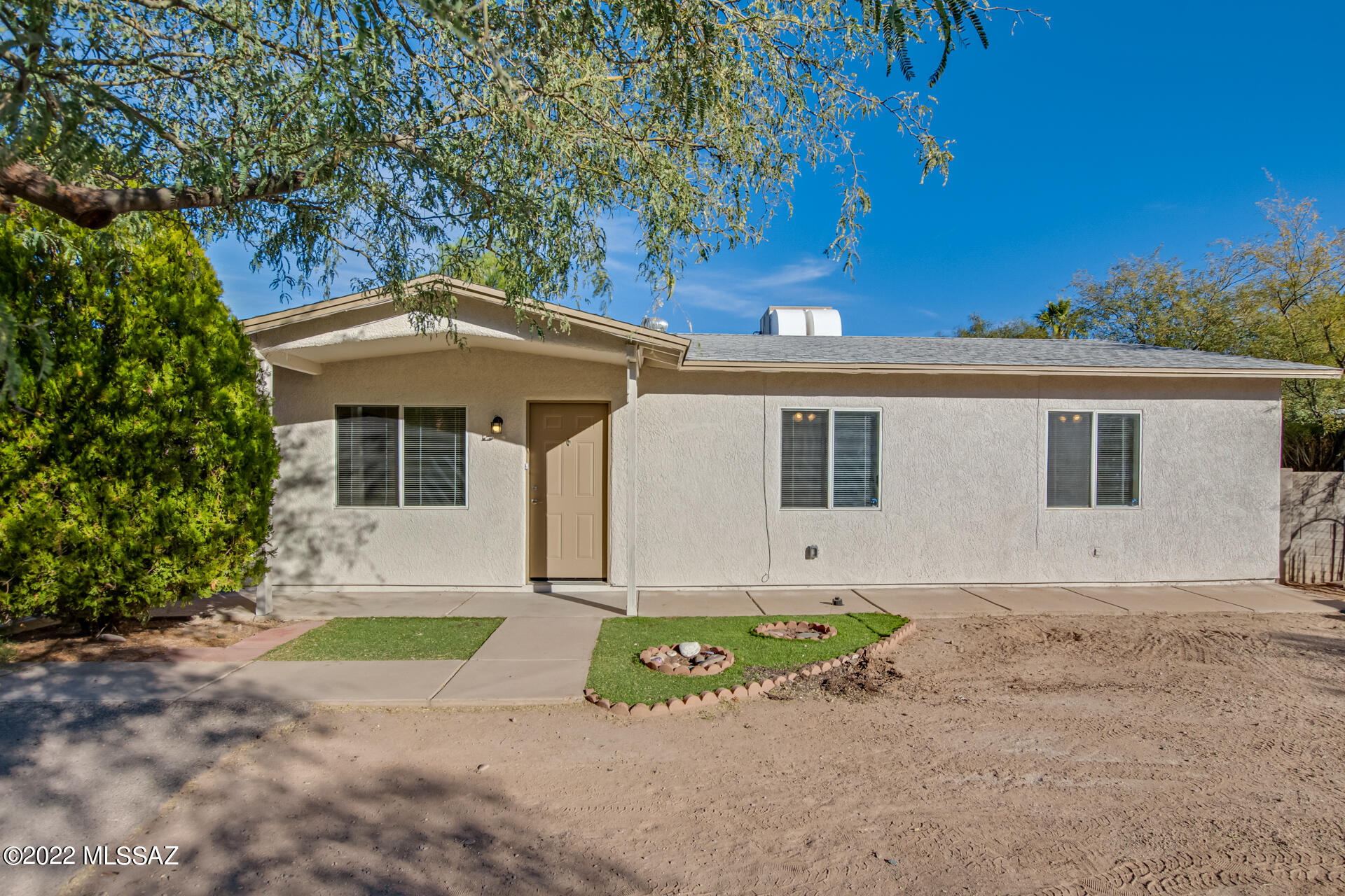 4090 North Romero Road Tucson, AZ 85705 - Photo 1 of 8