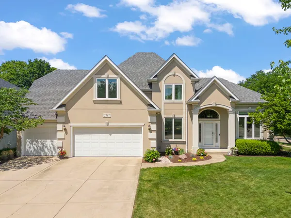 $900,000 | 2367 Angela Lane, Aurora, IL 60502