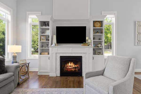 $900,000 | 2367 Angela Lane, Aurora, IL 60502