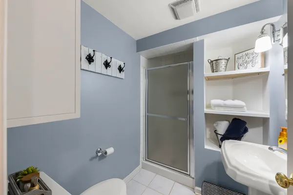 $900,000 | 2367 Angela Lane, Aurora, IL 60502