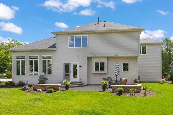 $900,000 | 2367 Angela Lane, Aurora, IL 60502