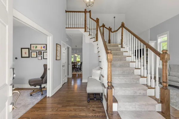 $900,000 | 2367 Angela Lane, Aurora, IL 60502