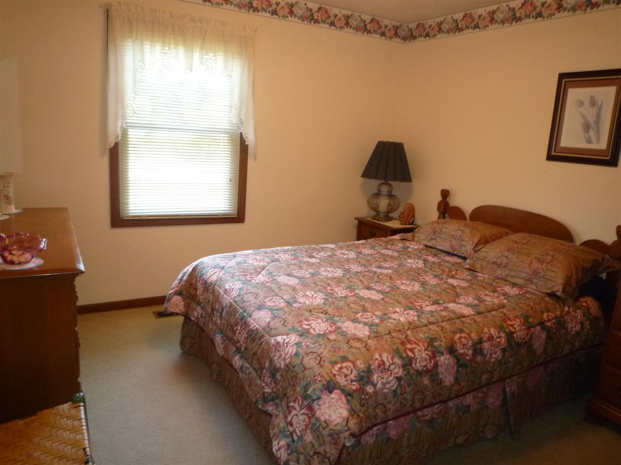 1801 Winesap Road Vincennes, IN 47591 - Photo 9 of 25 Gallery Image 9