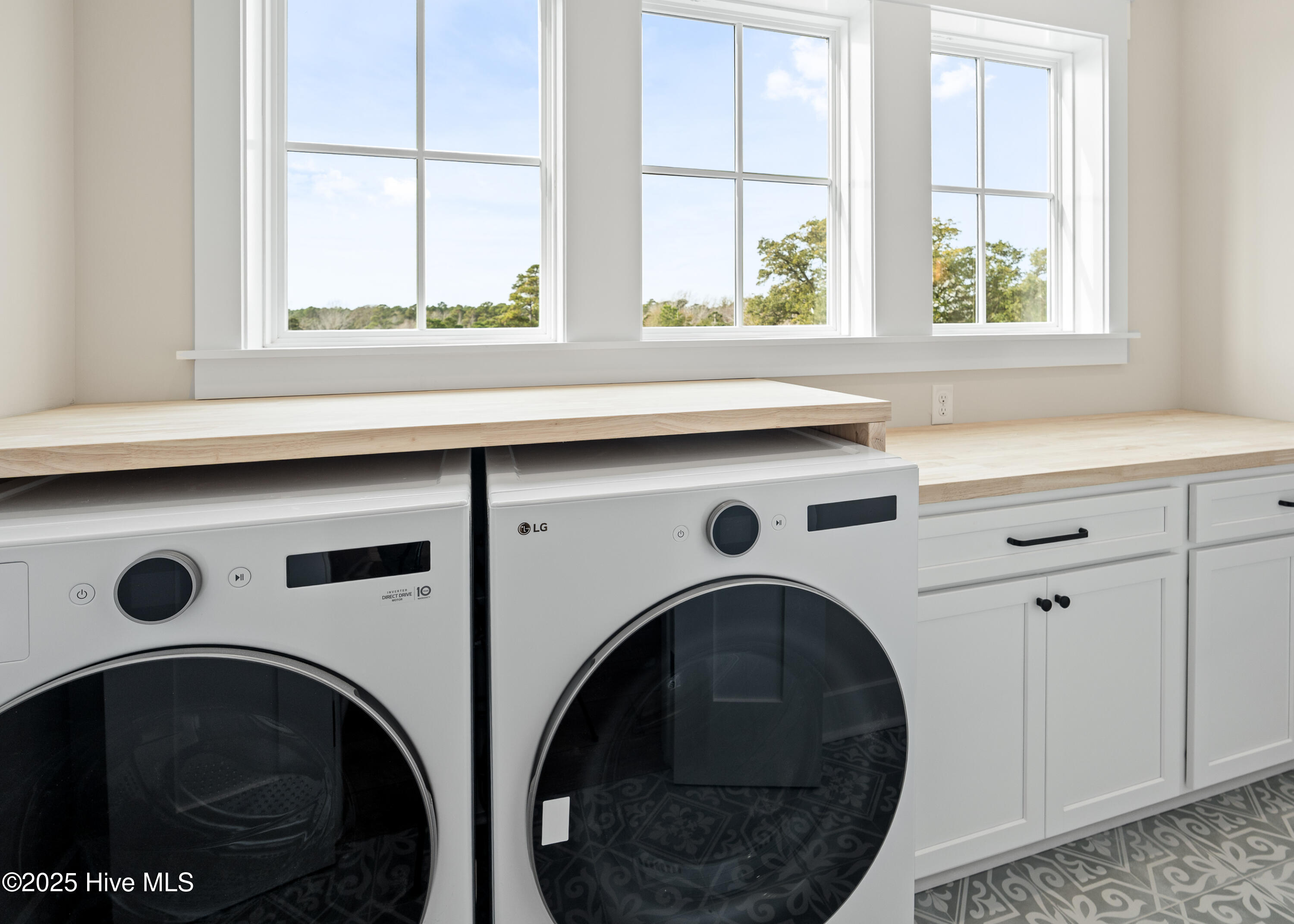 137 Bethea Street Holly Ridge, NC 28445 - Photo 47 of 75 137 Bethea St Laundry MLS 1