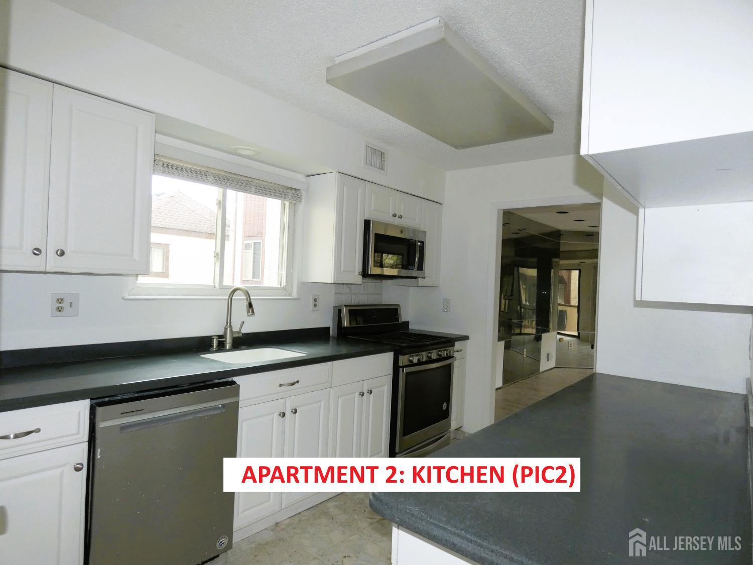 55 Smith Street Perth Amboy, NJ 08861 - Photo 20 of 39