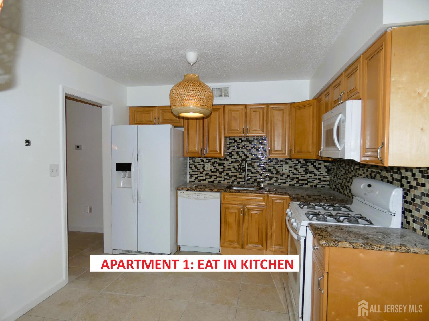 55 Smith Street Perth Amboy, NJ 08861 - Photo 7 of 39