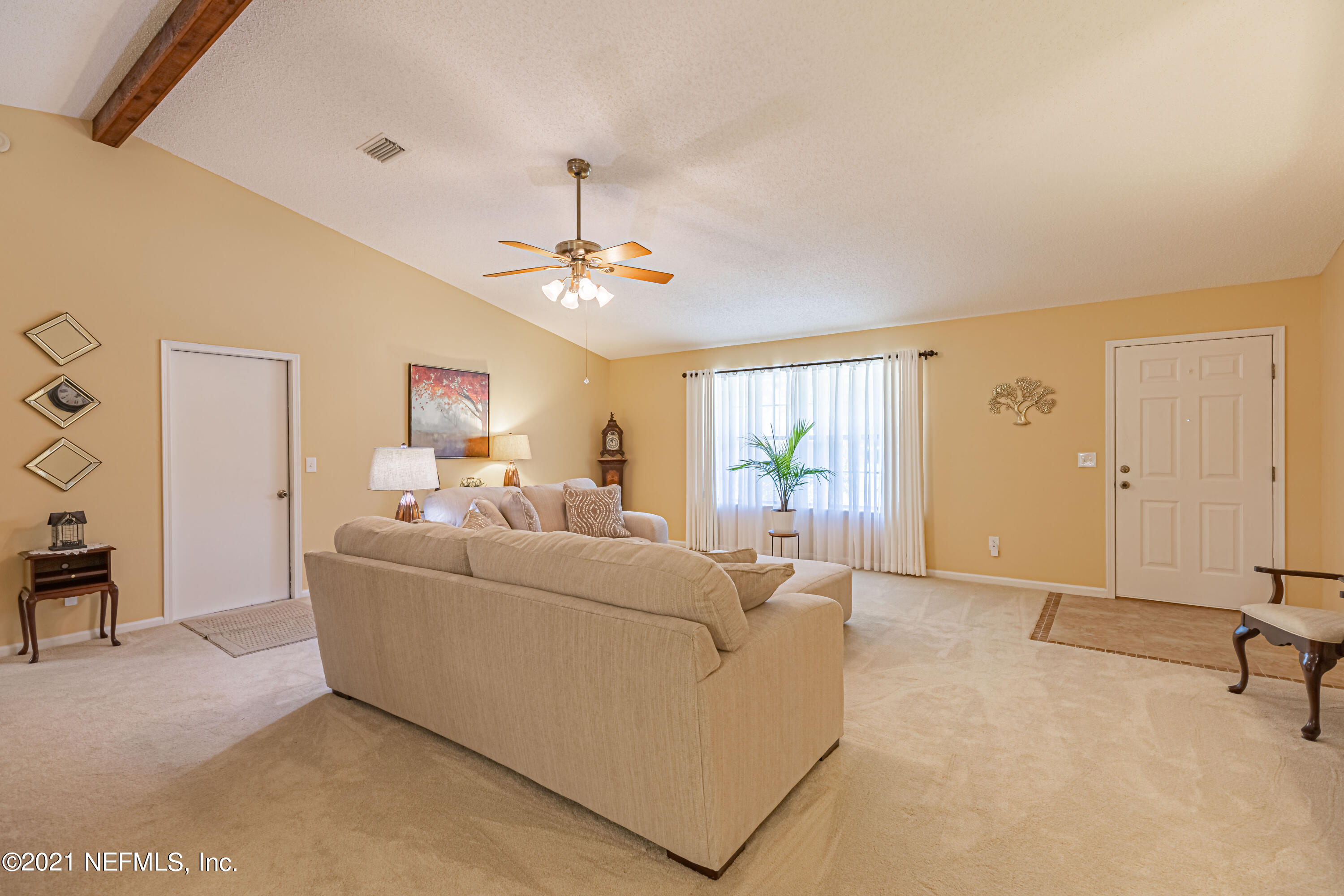 8430 Winter Berry Road Jacksonville, FL 32210 - Photo 10 of 28 10 Family Room-4