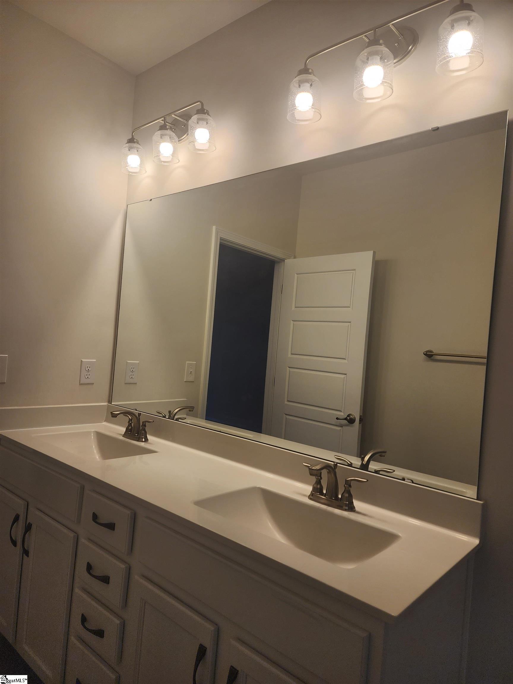 1045 Spruce Grove Road Duncan, SC 29334 - Photo 9 of 20 Gallery Image 9
