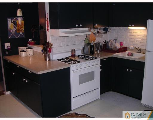 188 Evergreen Road, Unit 6B Edison, NJ 08837 - Photo 4 of 7 Gallery Image 4
