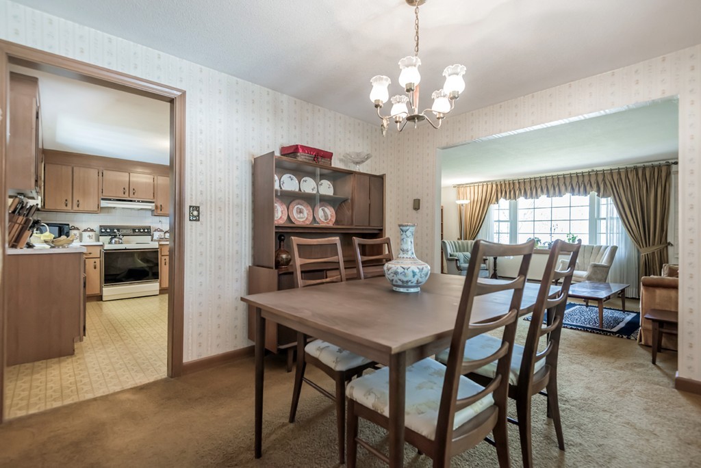 77 Greenwood Road Andover, MA 01810 - Photo 7 of 25 Gallery Image 7