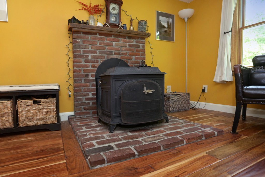 17 Spring Hill Road Newbury, MA 01922 - Photo 3 of 30