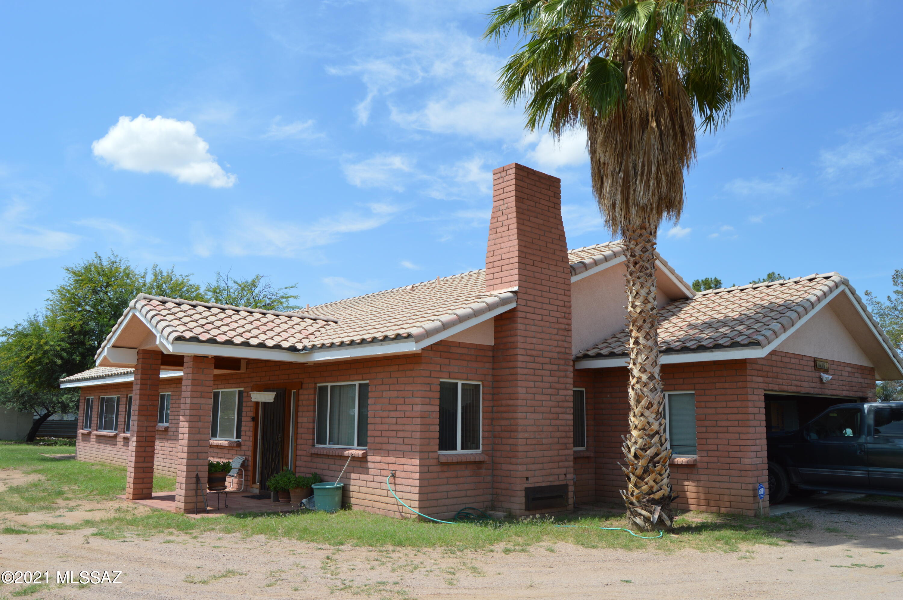 16360 North Meadowcrest Road Tucson, AZ 85739 - Photo 2 of 46 Gallery Image 2
