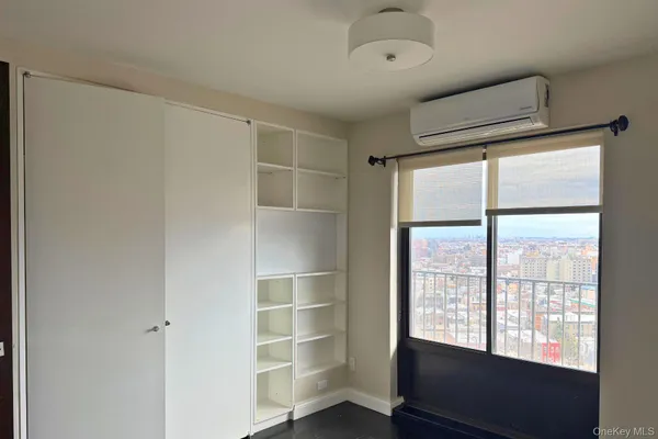 $4,200 | 25-40 Shore Boulevard, Unit 19E | Astoria