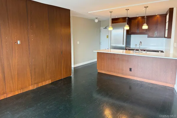 $4,200 | 25-40 Shore Boulevard, Unit 19E | Astoria