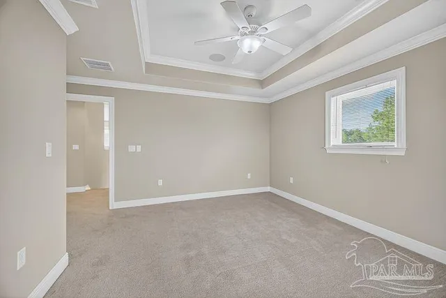 a view of a house with backyard